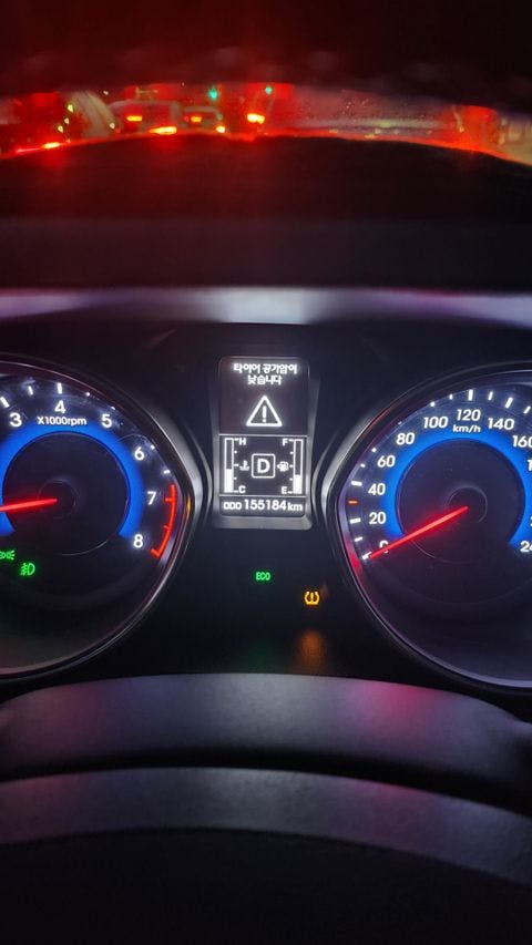 현대 더 뉴아반떼MD 소유 차주가 올린 공기압 타이어 센서 고장정비 관련 이미지_0