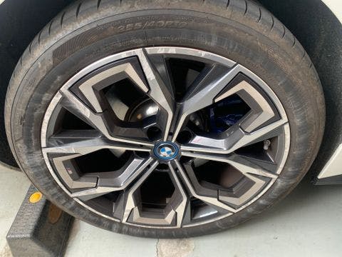 BMW i4 eDrive 40 M Sport 소유 차주가 올린 복원 휠 관련 이미지_0