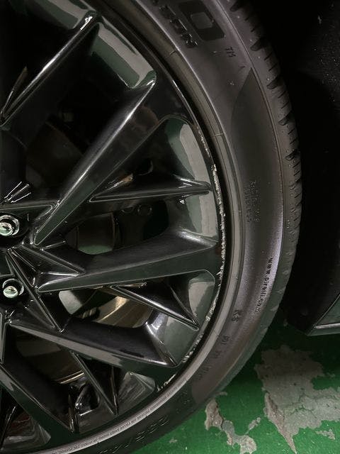 현대 쏘나타(DN8) 스마트스트림 가솔린 1.6 터보 소유 차주가 올린 타이어 스크래치 외장 관련 이미지_0